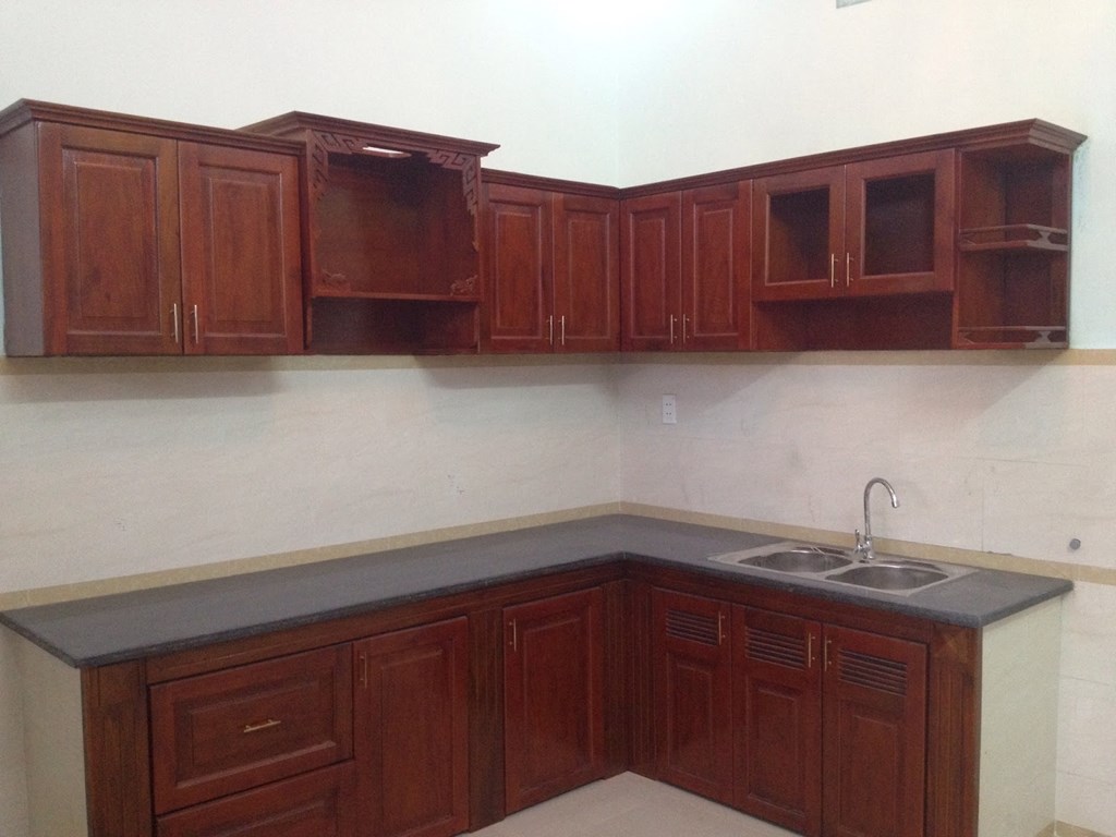 Bán gấp nhà hẻm xe máy Đồ Tấn Phong. DT: 3,1m x 13m. 1 lầu. Giá 2.25 tỷ