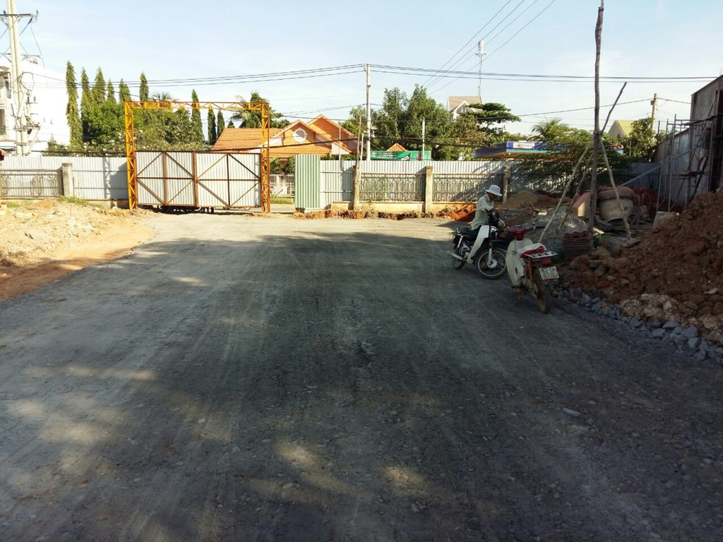Bán đất nền phường long trường quận 9. Có hồ bơi, cv, sân tennis, xdtd.