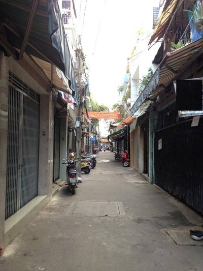 Bán nhà Q3-2 MT hẻm xe hơi CMT8 3.1x15m nở hậu 3.3m nhà cấp 4 GIÁ 3.1 tỷ/TL