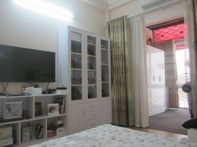 Bán nhà MT Cao Bá Nhạ P.Nguyễn Cư Trinh Q1. DT: 4x17. Giá 12.7 tỷ