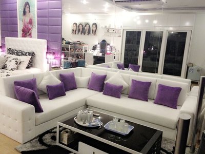 Bán nhà mt đường hoa sữa.Q.PN. Dt :5 x 12m. 3 lầu. Giá : 8,2 tỷ.