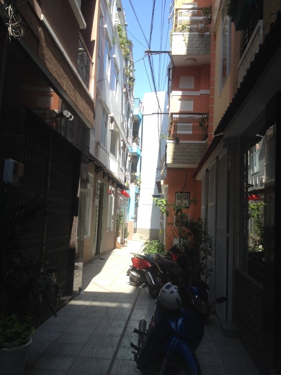 139/34 Phan Đăng Lưu 5,5x8 1 trệt 3 lầu mới ở liền 3,3 tỷ