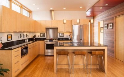Vỡ nợ bán gấp nhà mặt tiền Nguyễn Văn Giai, P. Đakao, Q1 . DT=8mx20m,