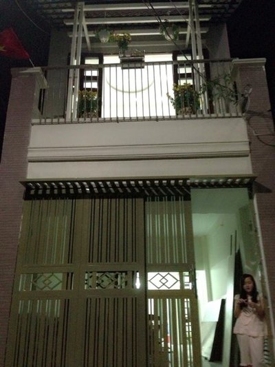 Bán nhà đường Chiến Lược,P.BTĐ,Q.Bình Tân, nhà 2 mt hẻm thông qua Mã Lò