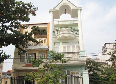 Bán nhà hẻm 7m CMT8 P15-Q10, 8.2x21m, có sân 3m, 2L+ST, 516m2, Giá 10,7 tỷ