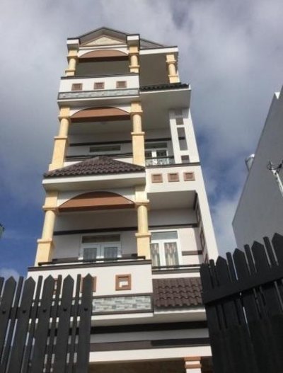 Bán nhà mới đẹp, Đường số 4 , Q3