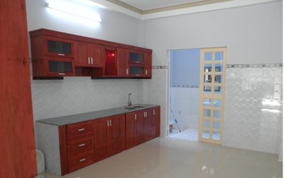 Tin Hot! Nhà 4x7m, 80m2, đường nhựa trước nhà 10m ( hai tấm –750 triệu)