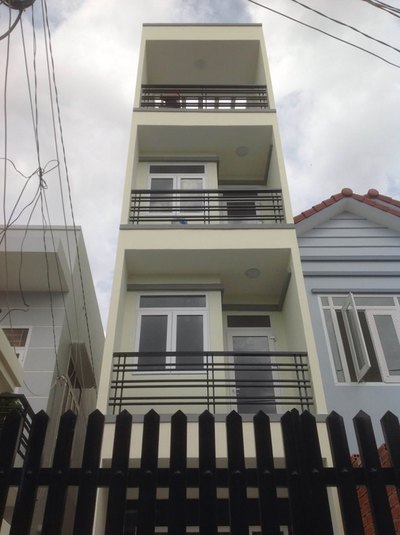 Bán nhà: Mặt tiền Đường Nguyễn Thái Học,P. Cầu Ông Lãnh,Q1.DT: 126m