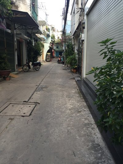 Bán nhà Q11-HXH Lạc Long Quân 3.7x13.6m nhà cấp 4 còn mới GIÁ 2.3 tỷ/TL