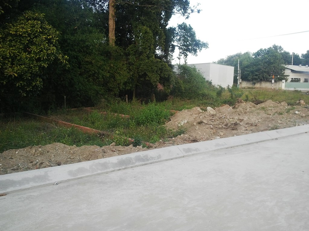 Bán gấp lô đất giá rẻ đường Võ Văn Hát, Quận 9. Ngay ngã 3 Lã Xuân Oai