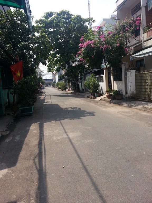 Bán gấp nhà hẻm 10m Thoại Ngọc Hầu, 7.5 x 15m, 3.55 tỷ