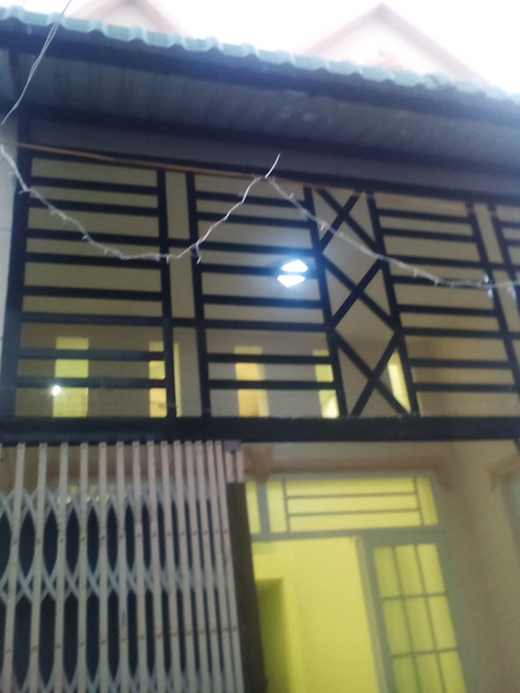 Cần bán căn nhà mới xây đúc lửng phường hiệp thành