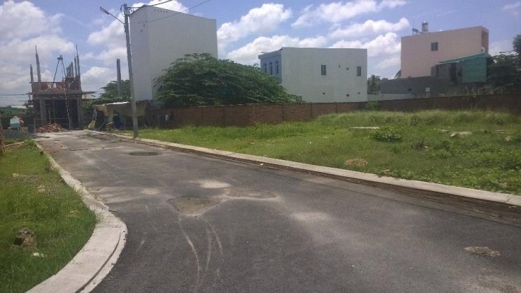 Ngay khu chế xuất linh trung giá chỉ 11.8tr/m2