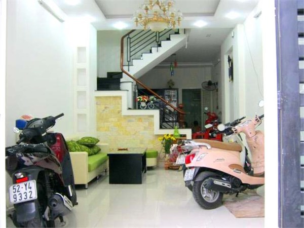 Nhà cực hot MT Trần Nhân Tôn giá chỉ 7,5 tỷ ( Thương Lượng )