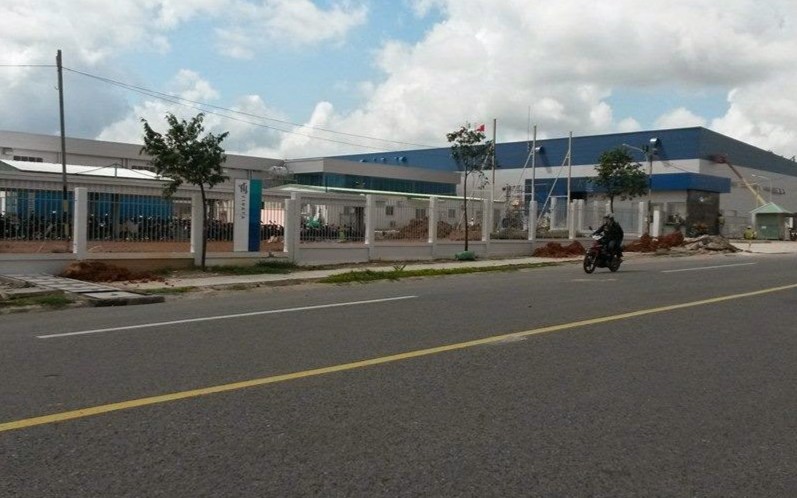 Còn 3 lô liền kề 5 x 21= 135 triệu/nền