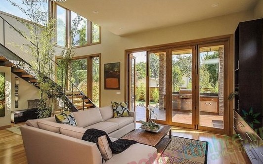 Bán nhà mt hxh Trần Hưng Đạo, Q1. Dt 4mx14m.