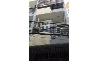 Bán nhà 4x20,MT Lý Văn Phức, Q1