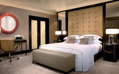 Bán nhà Mặt Tiền Huyền Quang, Phường Tân Định, Q1.