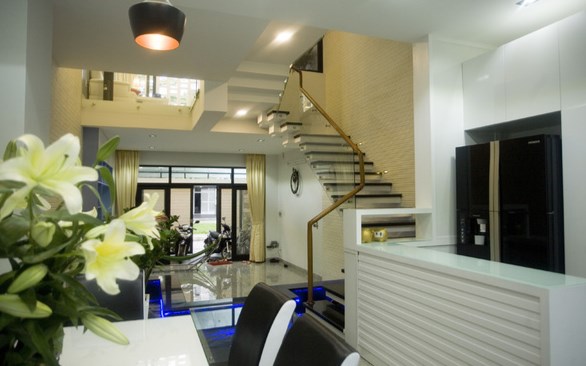 BÁN nhà hxh 10m Cộng hòa,dt 5.5 x 19m.giá 7,4 tỷ