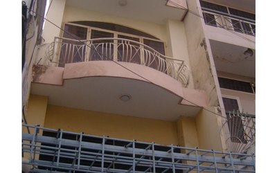 Bán nhà nát DT đẹp xây biệt thự Quận 1