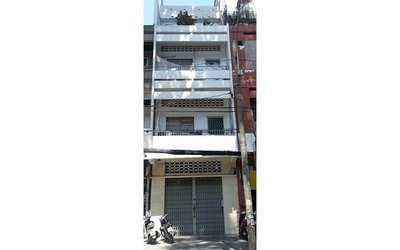 Chủ nhà đi định cư nước ngoài cần bán gấp nhà HXH