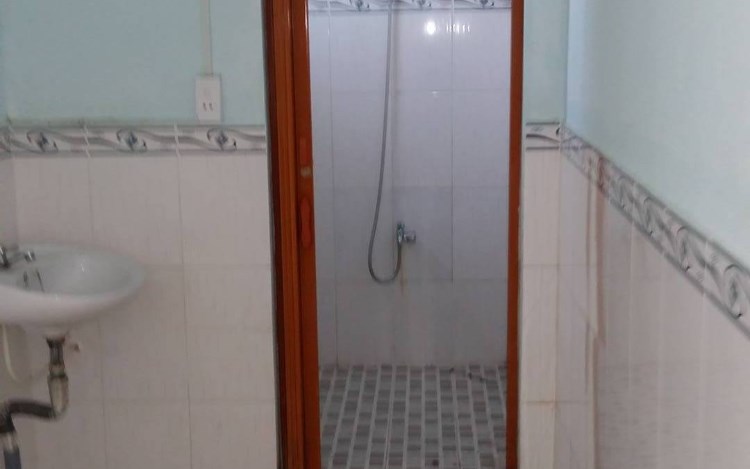 Bán nhà cấp 4, 48m2, giá 550tr, hẻm 3M, Đường Tam