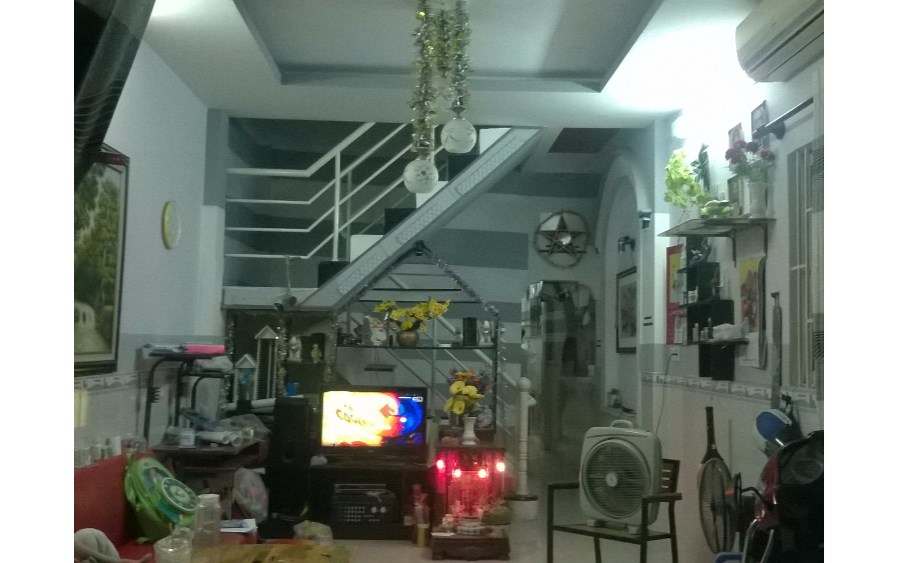 Bán nhà 1 trệt 1 lầu giá 1.75tỷ, đường Lê Văn Thọ