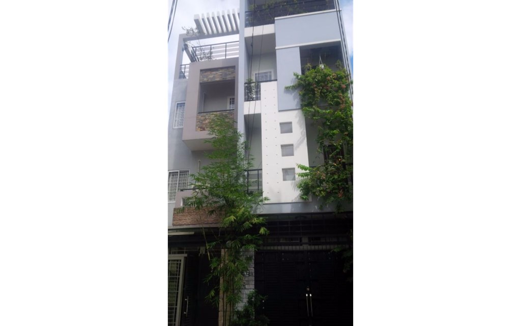 Bán nhà Lương Hữu Khánh P.PNL Q.1; doanh thu 18.3t