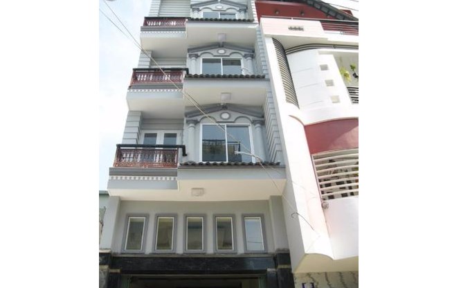 Bán nhà Lương Hữu Khánh P.PNL Q.1;