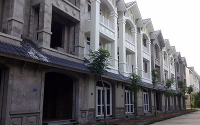 Bán nhà phố LK khu biệt lập Nguyễn Duy Trinh Q.9.