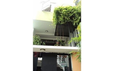 Bán nhà 2MT Bà Lê Chân Q1 dt: 4x16m.