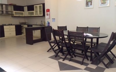 Nhà bán gấp hẻm xe tải đường cách mạng tháng 8