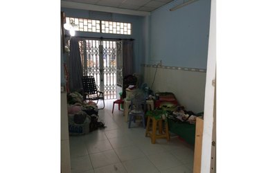 Nhà 3.9m x 9.3m ( NH: 7.3m) Nguyễn Văn Nguyễn Q.1