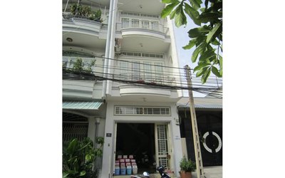 Bán MT Âu Cơ, 4,6*24m, 3 lầu đẹp, 7,5 tỷ