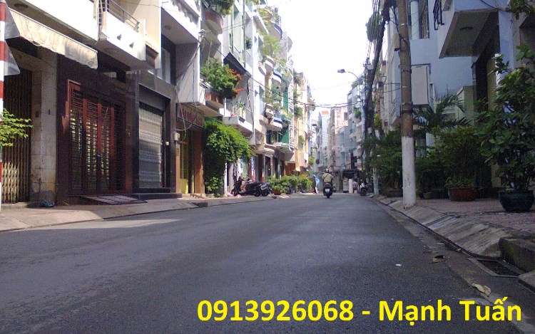 Nhà HXH Hoàng Hoa Thám, 5x23, 3 lầu, đẹp ở ngay