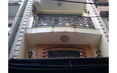 Cần tiền trả nợ bán nhà Đặng Dung quận 1