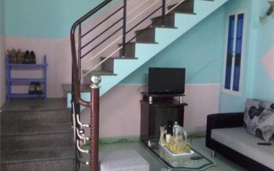 Bán gấp nhà hxh 5m Lê Văn Sỹ Q3 . DT: 4 x12m.