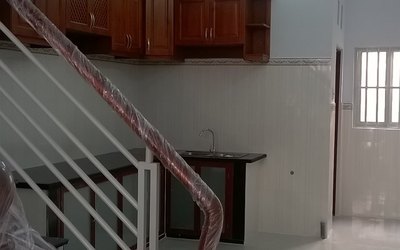 Nhà 2 tầng đúc thật giá rẻ nhất Lê Văn Lương